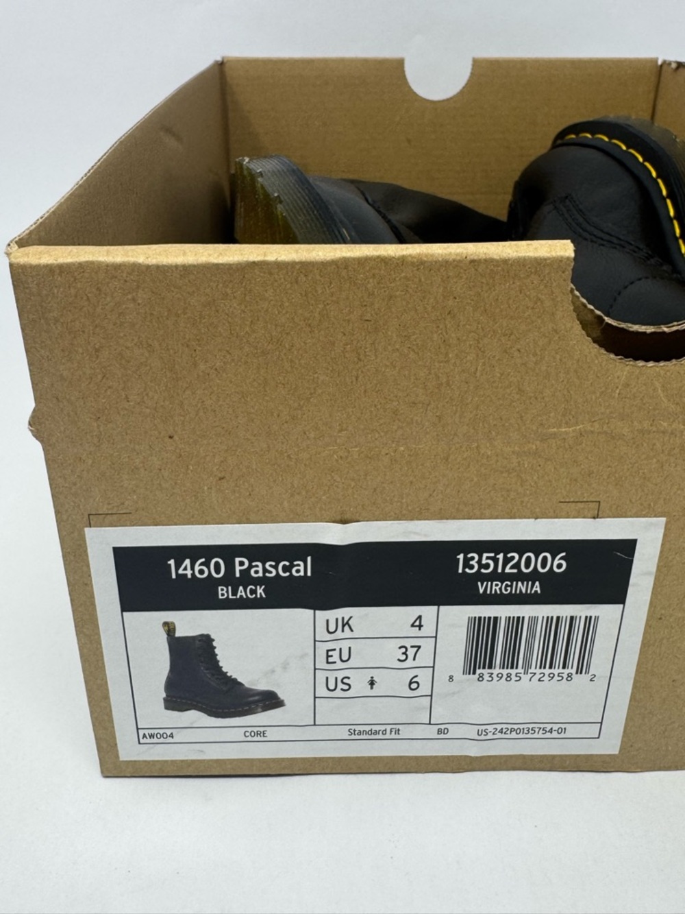 Doc Dr. Marten's Black 1460 Pascal Virginia Leather Boots Women’s Size 6 No Lid - Picture 7 of 7